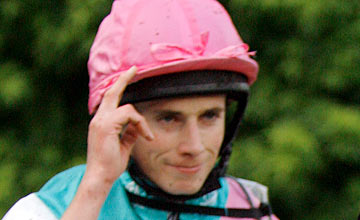 莫雅受傷需要休養