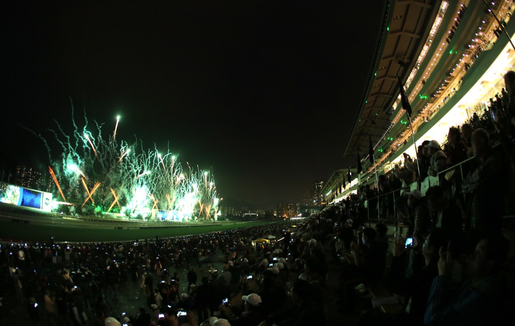 20131208_HKIR_Fireworks