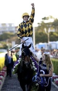 將秋季三戰悶氣掃走，麥道朗當然高興！ Source:  Damian Shaw