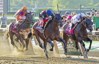 最終險勝而回的Toralist為父母及練馬師贏出首個經典賽。 Source: Barbara D. Livingston/Daily Racing Form