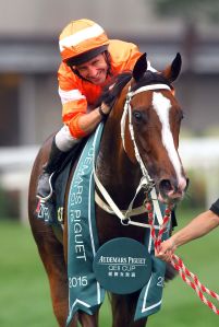 「將男」及郭能均能在香港首度贏出國際一級賽。 Source: HKJC