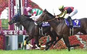 「勝之石」今場贏在主動，加上蛯名正義做正確的事，結果擊敗了「大鳴大放」 Source: Sankei Shimbun