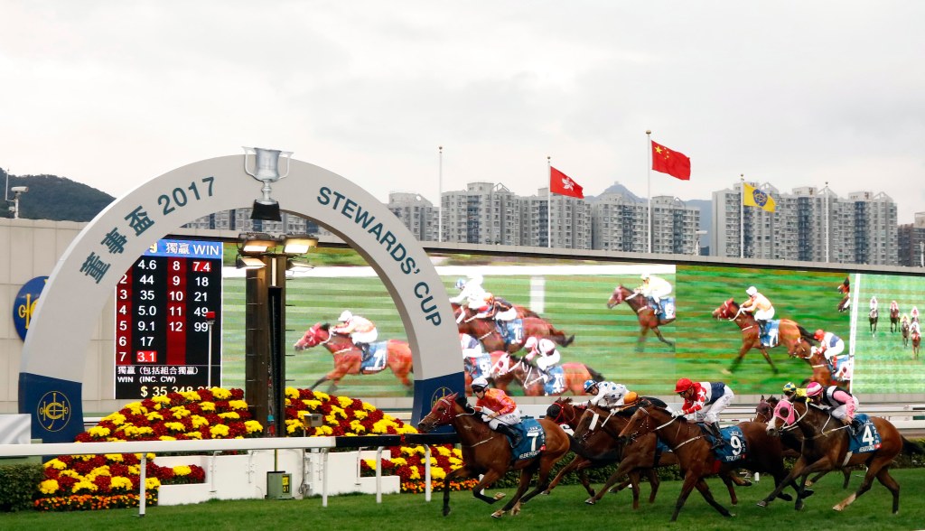 20170130_helene_paragon