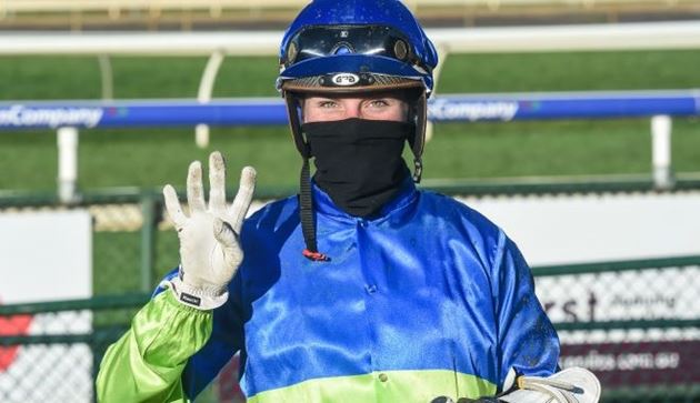 每日賽馬晚報（2020年8月21日），大轟動退役，週末大賽大Preview