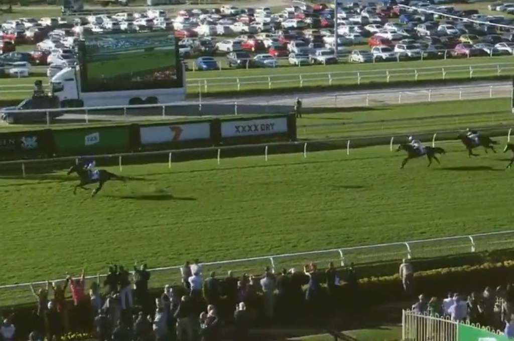 東奔盃，品德高尚實力大壓勝