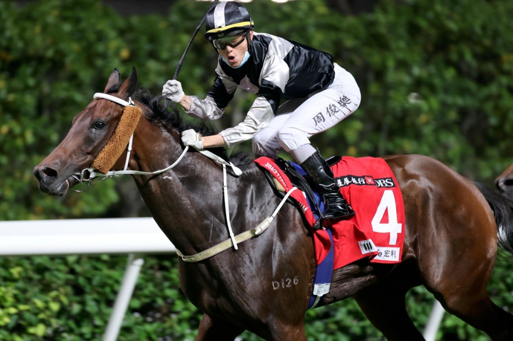 每日賽馬晚報（2021年10月7日），北意山峰不會參加今年覺士盾，周俊樂達70勝順利畢業