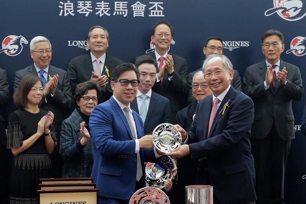 葉楚航初步確診，暫定馬照跑