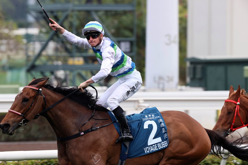 董事盃，遨遊氣泡突圍而上