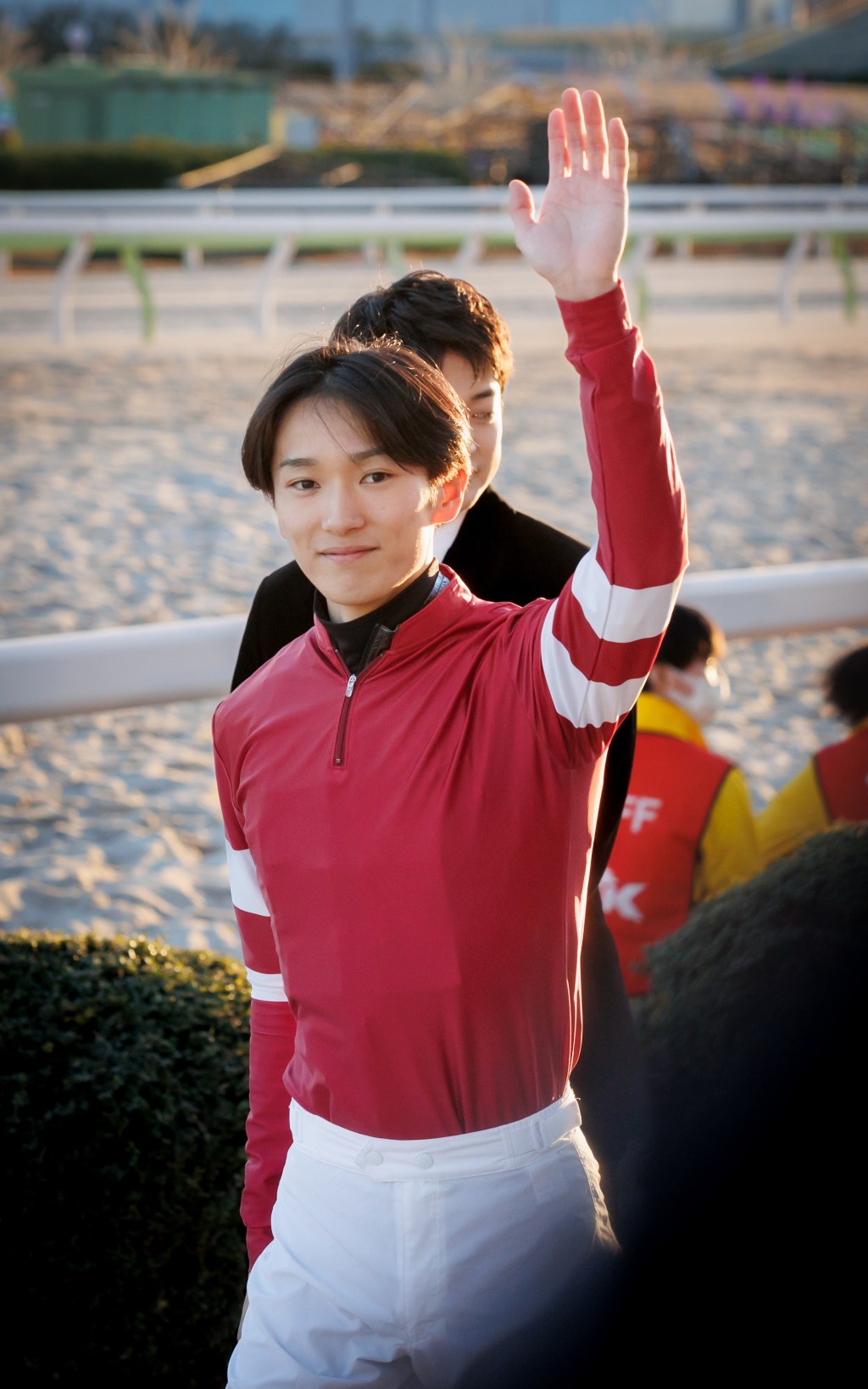 每日賽馬晚報（2025年12月9日），🇦🇺🇭🇰確好極擊敗三匹一級賽冠軍贏全球匯合彩池投票，🇯🇵坂井瑠星登上女性誌封底