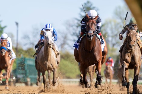 每日賽馬晚報(2025年4月8日),🇦🇺🇸🇬星洲林家雙雄古活讓賽復出,🇺🇸La Cara於Ashland錦標輕鬆帶到尾