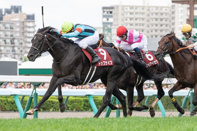 札幌紀念賽，技超卓回勇取勝