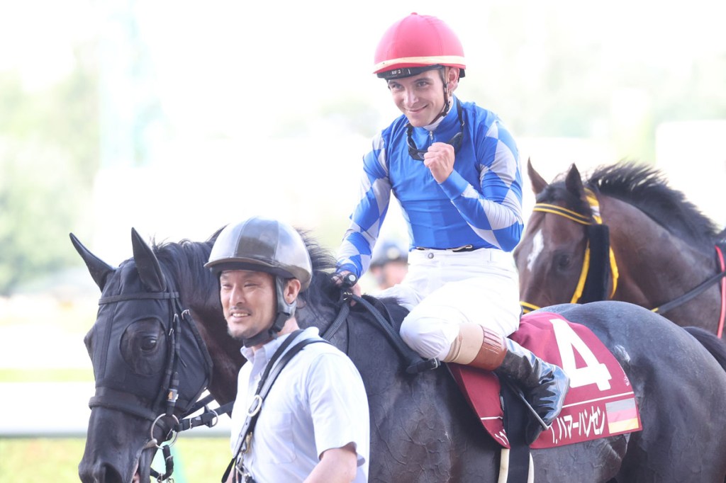 每日賽馬晚報（2025年8月23日），🇺🇸秘書處騎師Ron Turcotte永眠，🇯🇵松本好雄取下JRA第2000勝